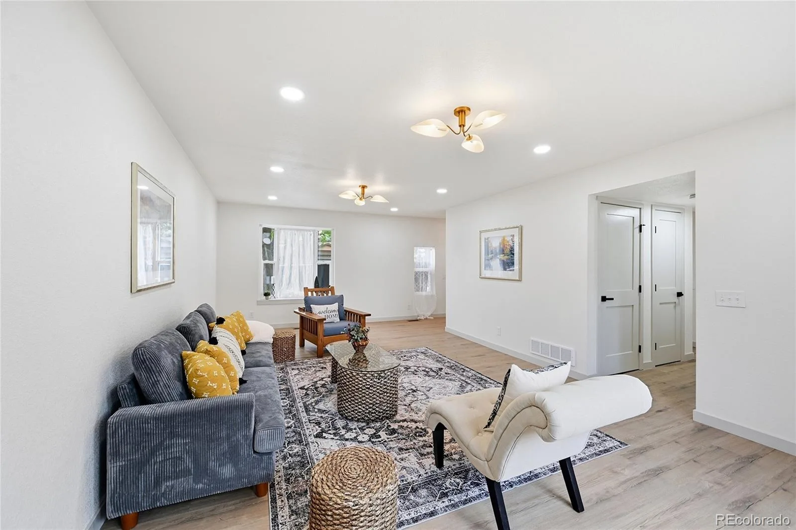580 S Field Court Denver CO 80226 MLS #REC7488395 07042026153734 1600 6