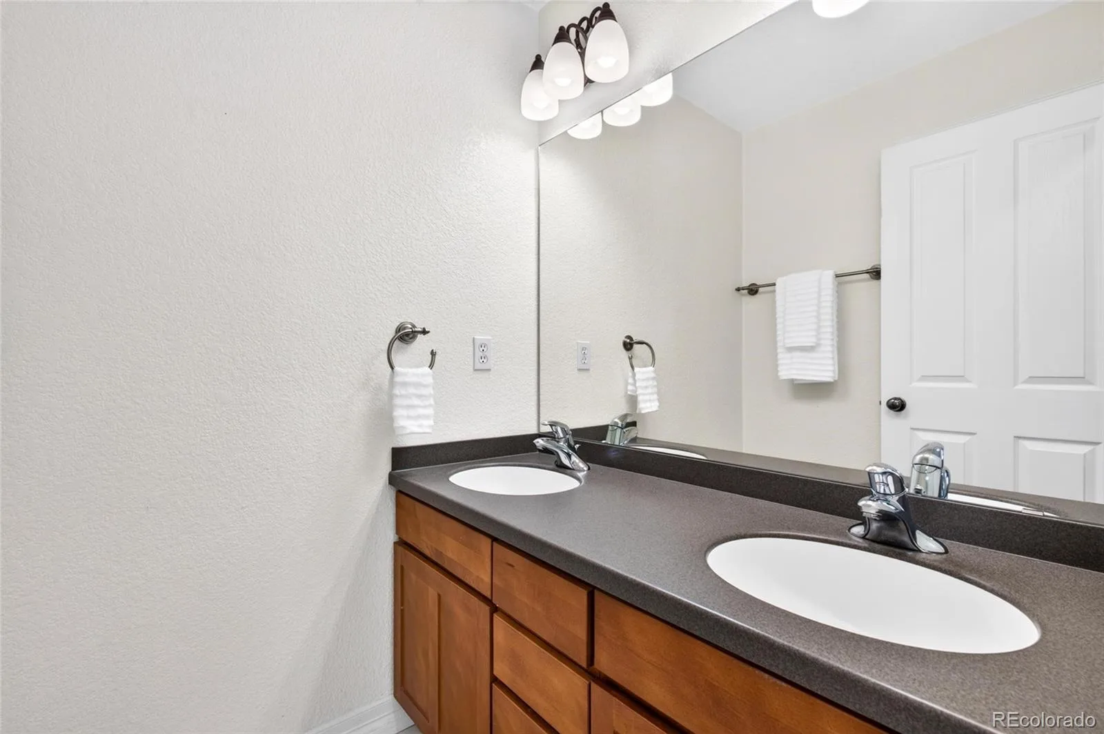 14068 Blue River Trail Broomfield CO 80023 MLS #REC7493120 06272026234237 1600 22