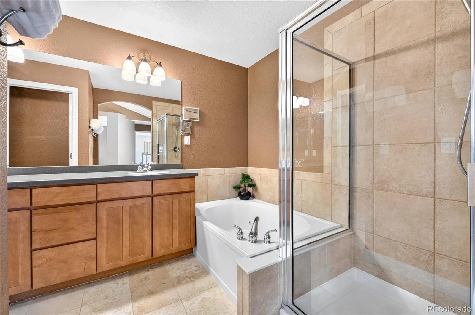 14068 Blue River Trail Broomfield CO 80023 MLS #REC7493120 06272026234237 1600 28