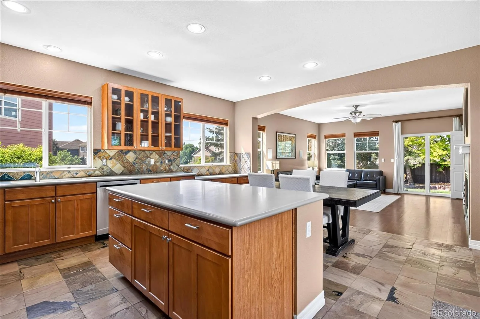 14068 Blue River Trail Broomfield CO 80023 MLS #REC7493120 06272026234237 1600 8