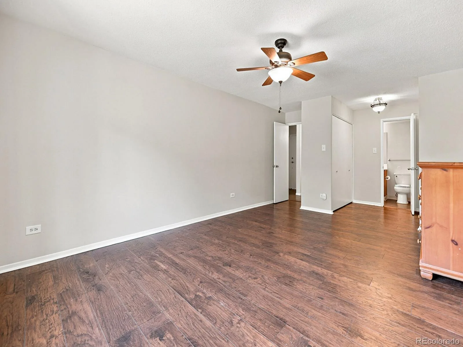 695 S Alton Way #8A #32 Denver CO 80247 | MLS #REC7494662 10142026185921 1600 11