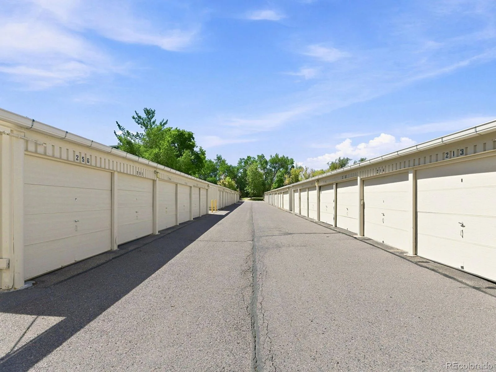 695 S Alton Way #8A #32 Denver CO 80247 | MLS #REC7494662 10142026185921 1600 23