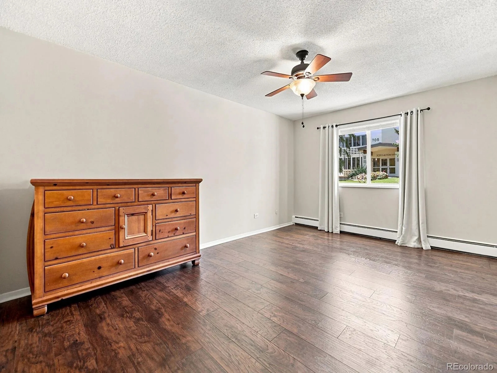 695 S Alton Way #8A #32 Denver CO 80247 | MLS #REC7494662 10142026185921 1600 8