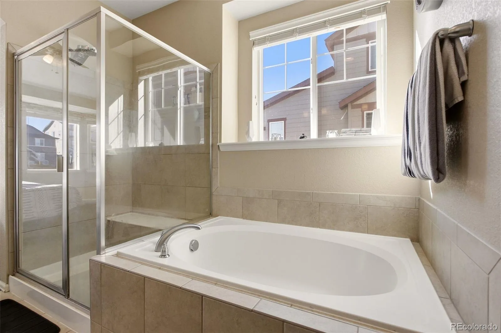 22575 E Union Circle Aurora CO 80015 | MLS #REC7500170 10052026164329 1600 11