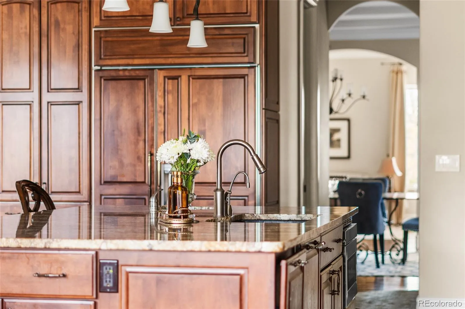 04092026002225 1600 12