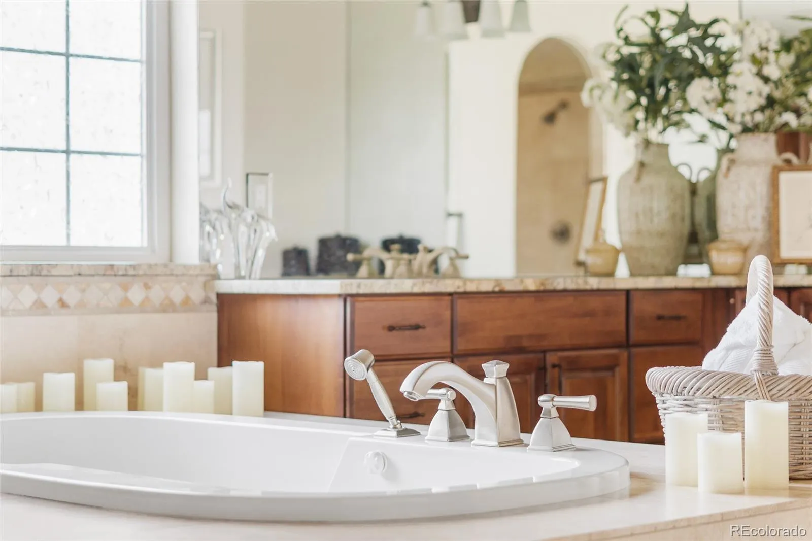 04092026002225 1600 25