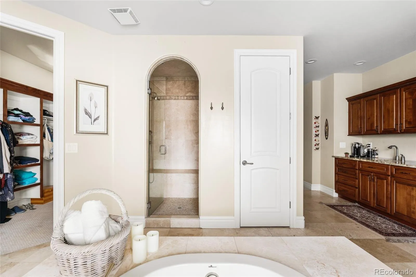 04092026002225 1600 26