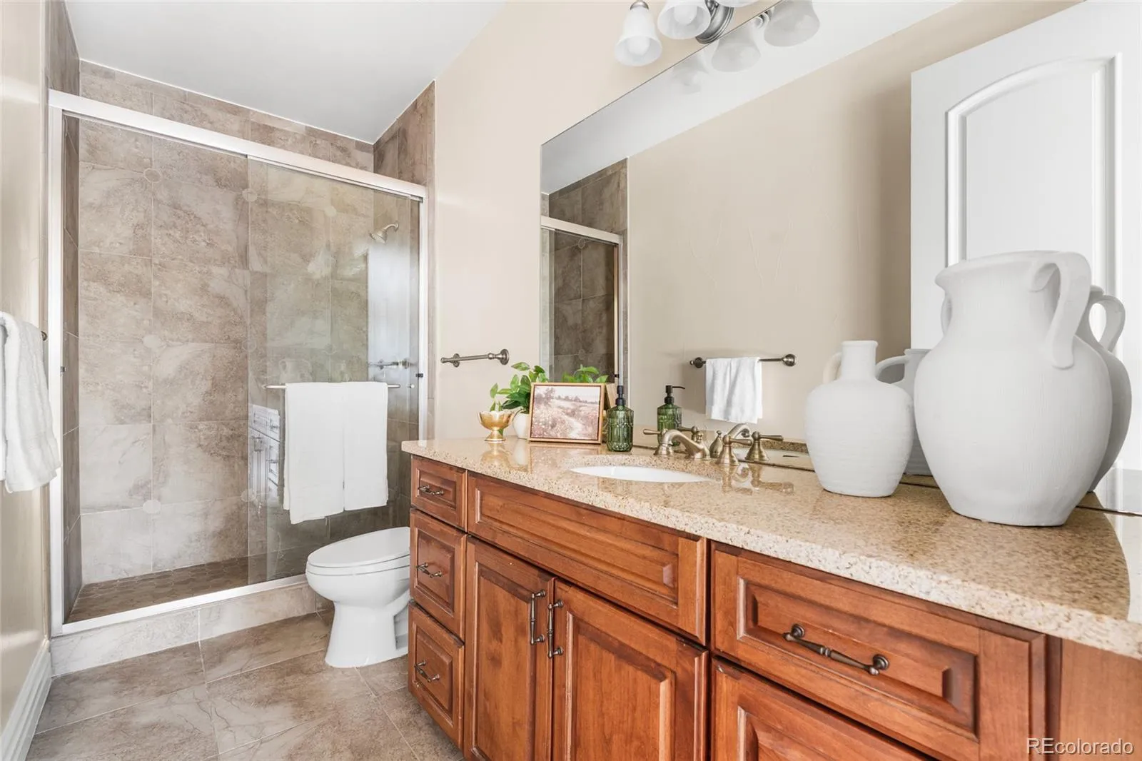 04092026002225 1600 34