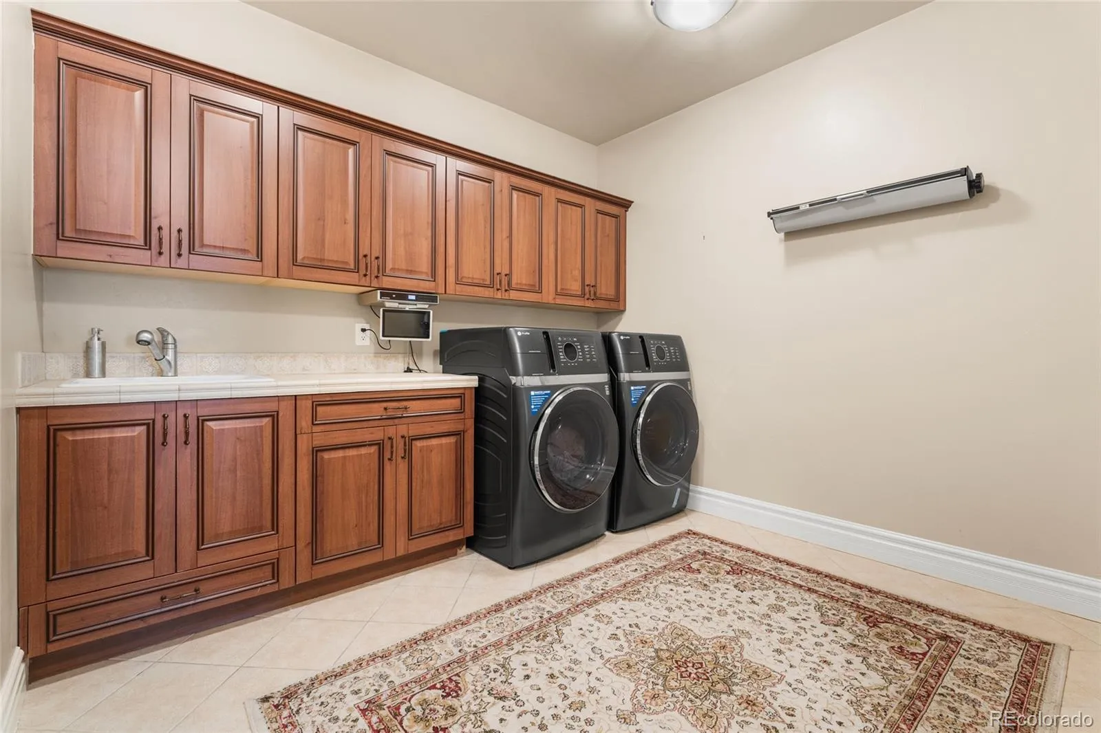 04092026002225 1600 38