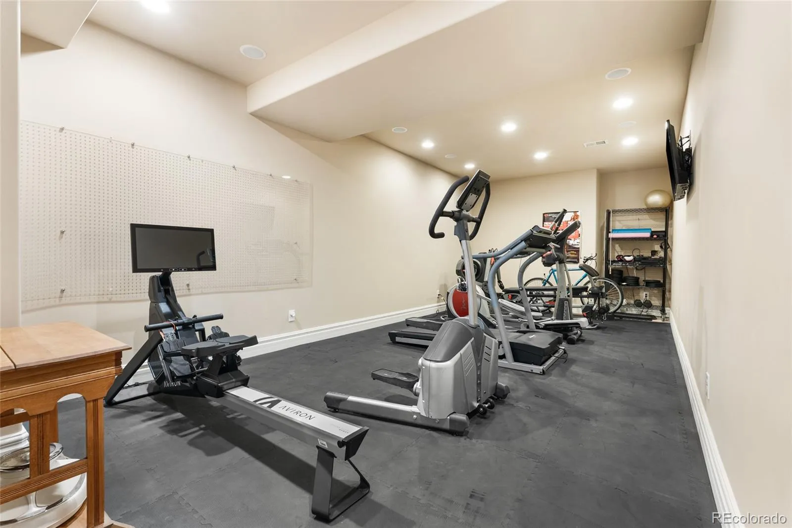 04092026002225 1600 44