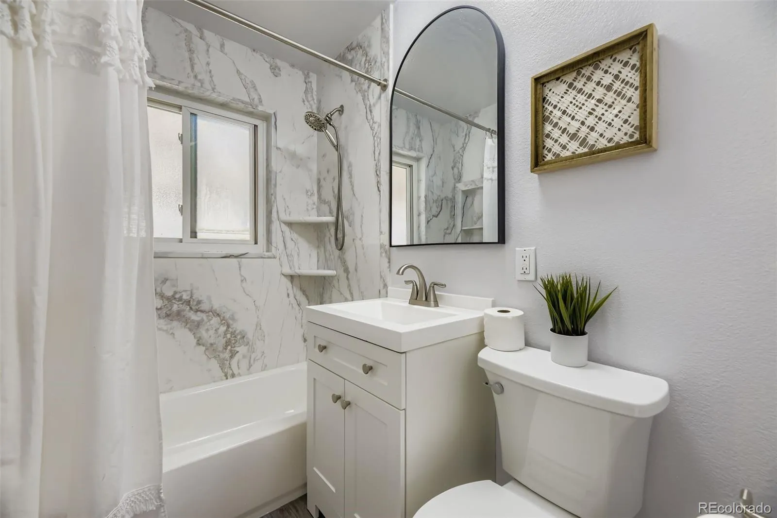 1385 S Vrain Way Denver CO 80219 MLS #REC7502304 05182026182226 1600 12