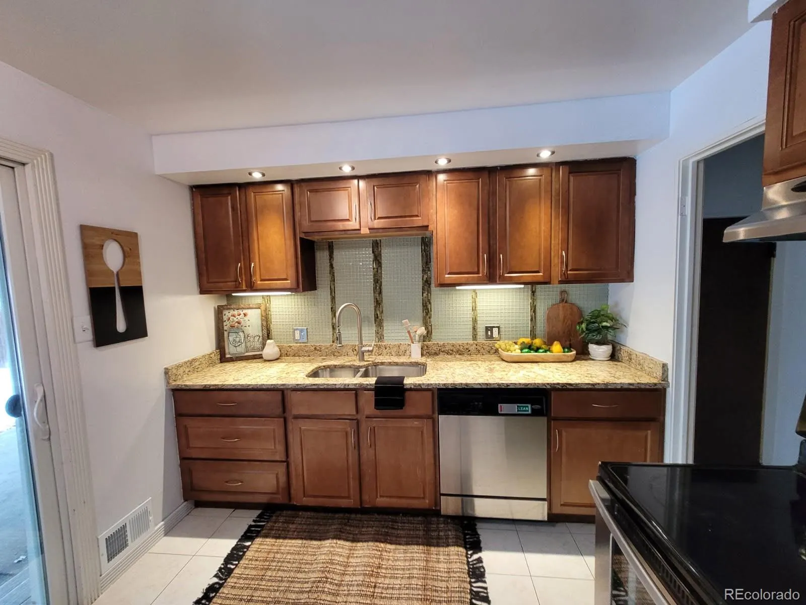 1385 S Vrain Way Denver CO 80219 MLS #REC7502304 05182026182226 1600 8