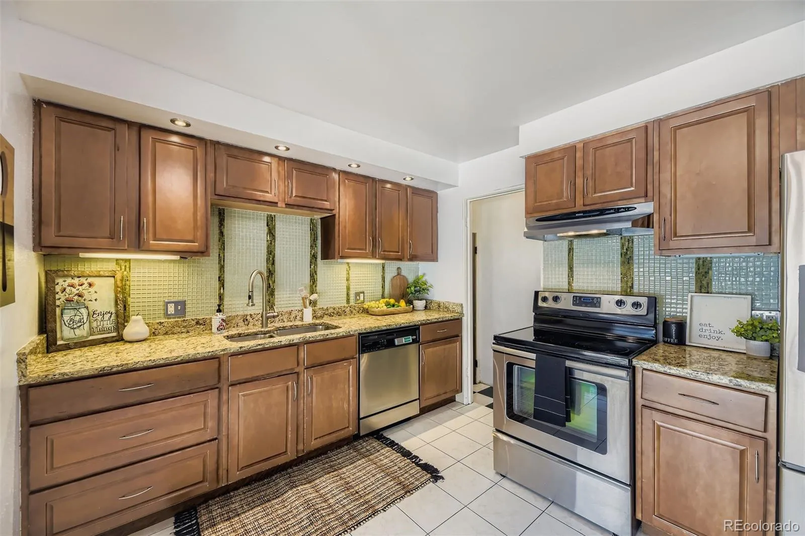 1385 S Vrain Way Denver CO 80219 MLS #REC7502304 05182026182226 1600 9