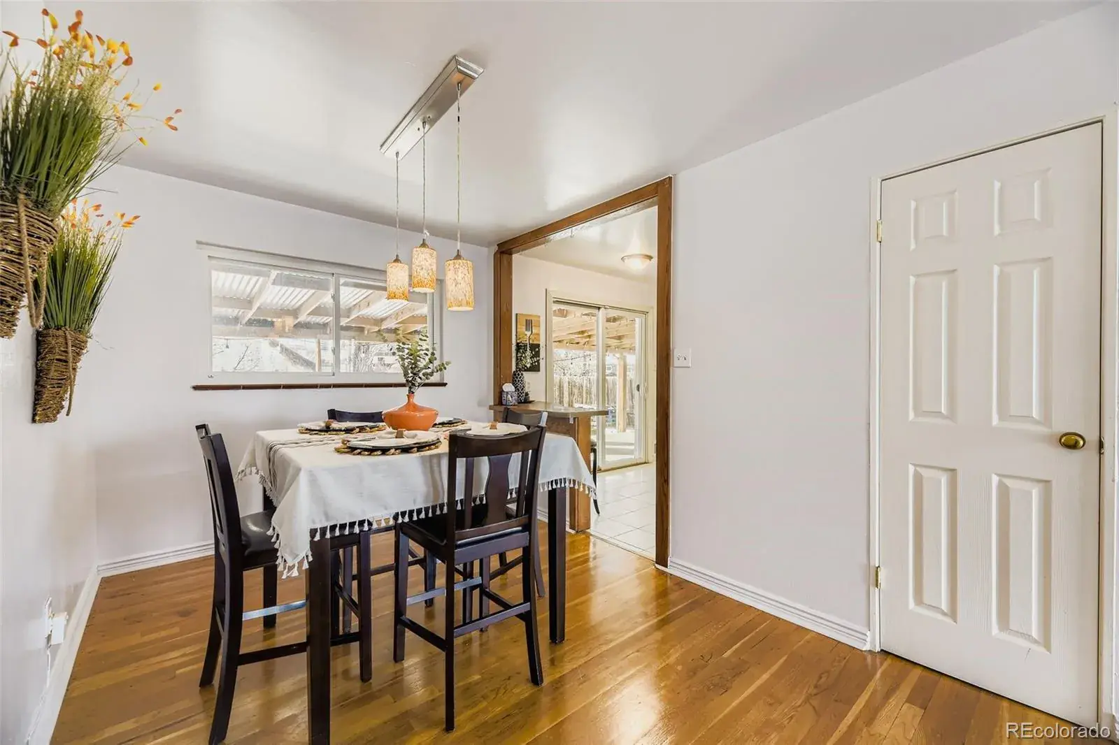 12082025222607 1600 7