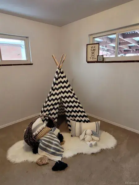 12082025222607 800 20