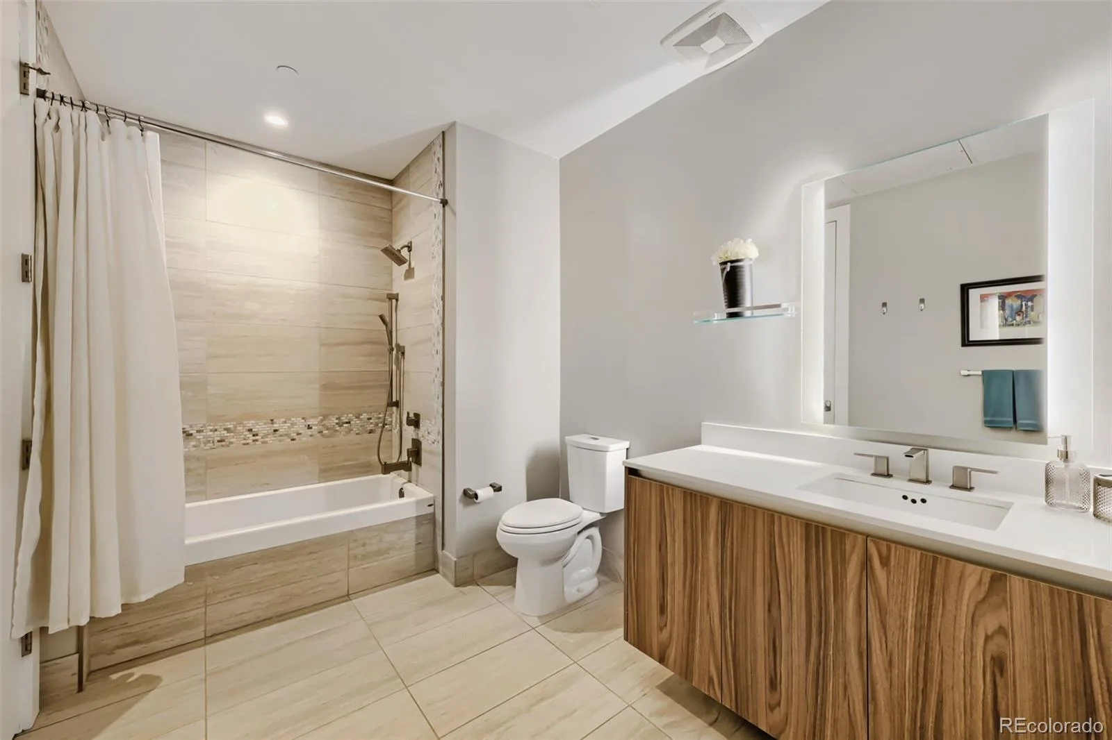 4200 W 17th Avenue #411 Denver CO 80204 MLS #REC7502836 06082026203802 1600 38