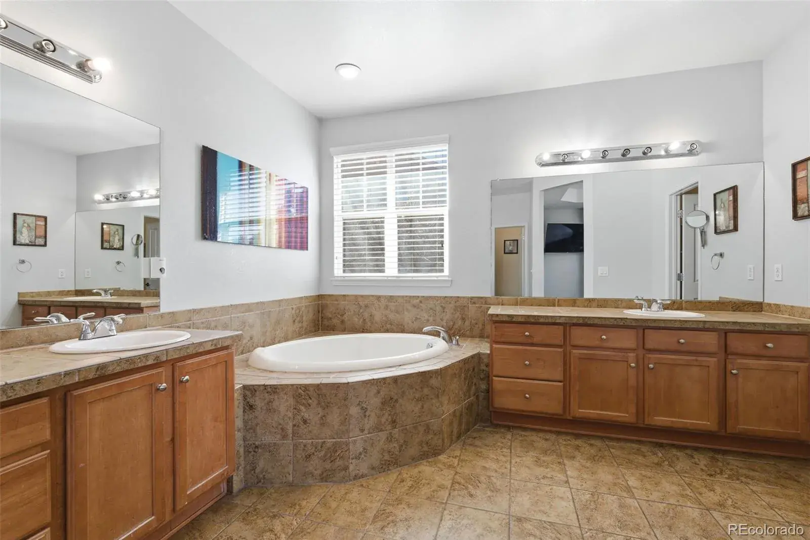 25203 E Indore Drive Aurora CO 80016 MLS #REC7505536 03062026065100 1600 28