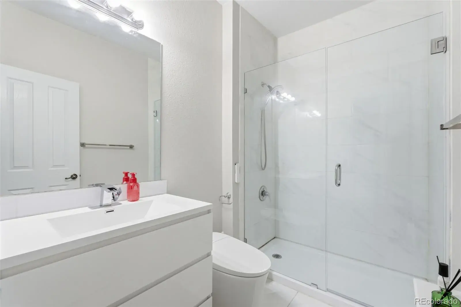 25203 E Indore Drive Aurora CO 80016 MLS #REC7505536 03062026065100 1600 31