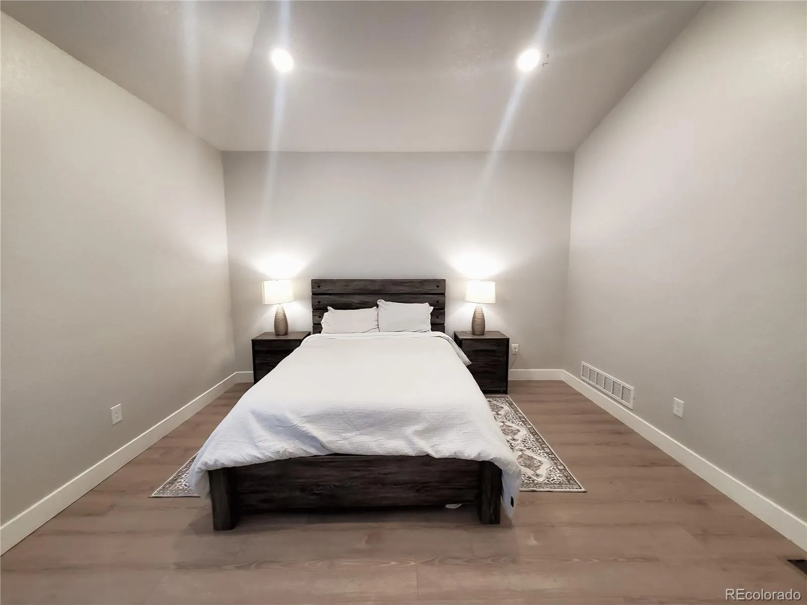 04212026214908 1600 8