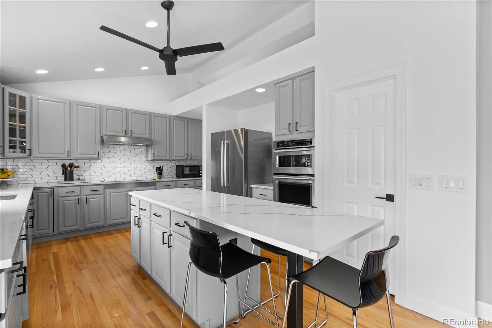 04082026152247 1600 16