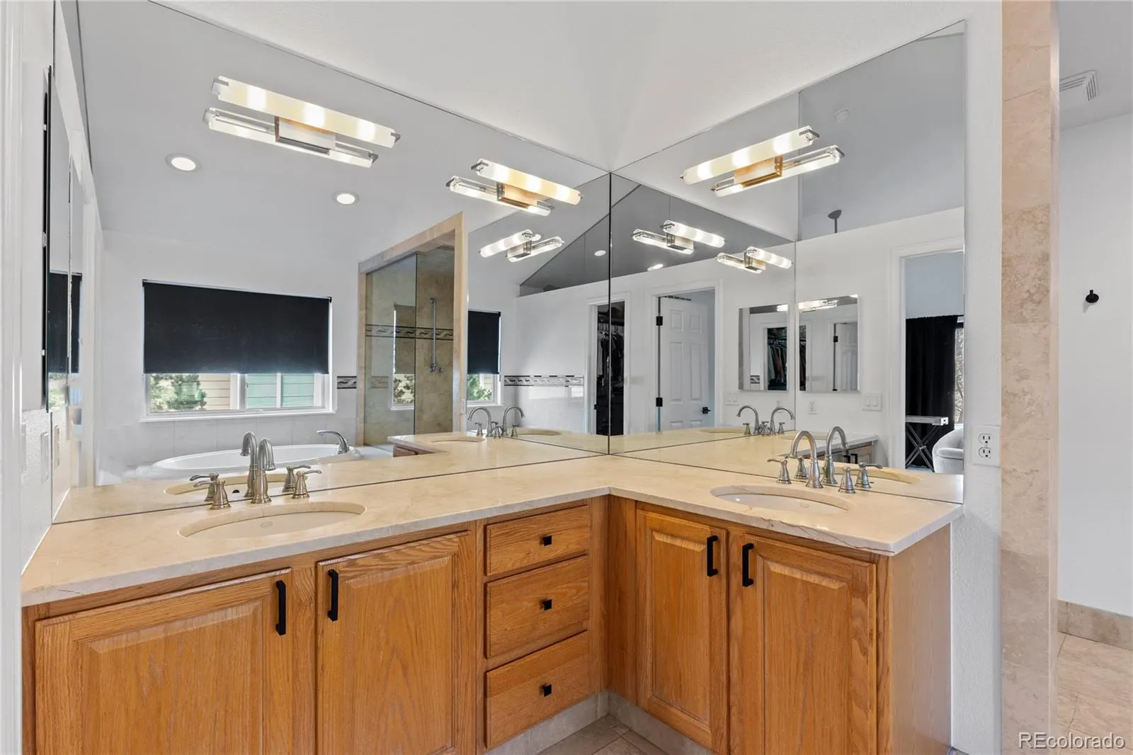 04082026152247 1600 34