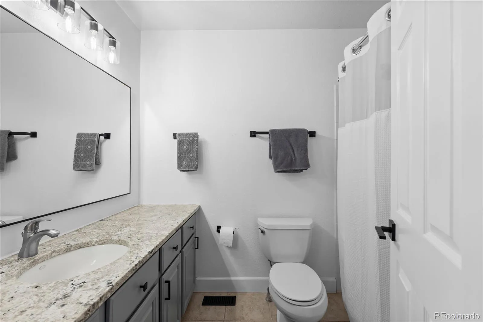 04082026152247 1600 40