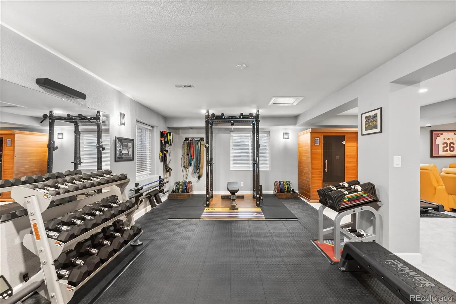 04082026152247 1600 45