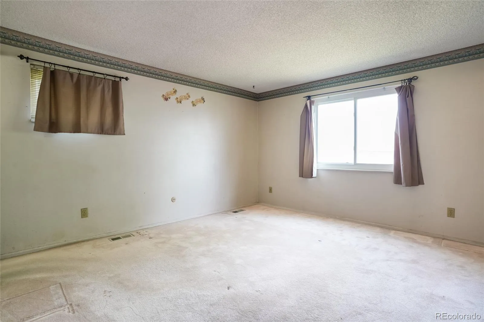 6180 S Garland Street Littleton CO 80123 | MLS #REC7508793 06202026002216 1600 12