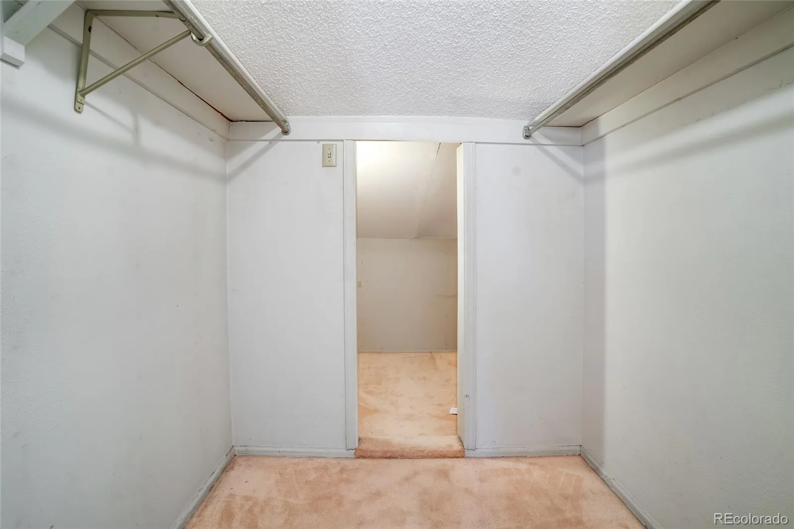 6180 S Garland Street Littleton CO 80123 | MLS #REC7508793 06202026002216 1600 24