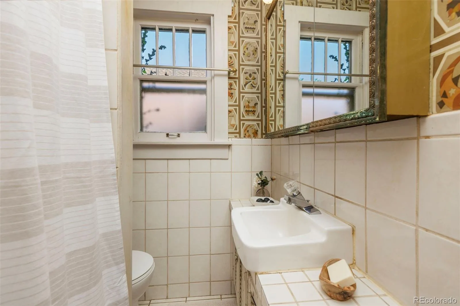 1355 S Lafayette Street Denver CO 80210 | MLS #REC7509693 08172026164828 1600 18