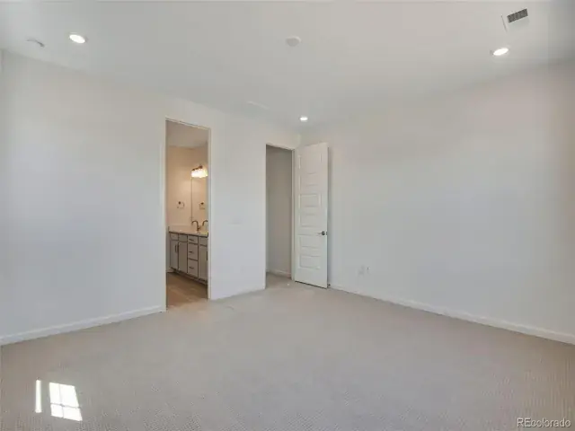 05092025233656 640 38