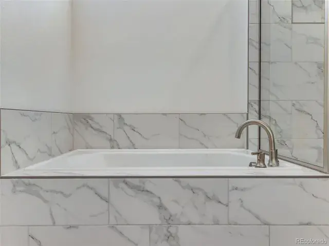 05092025233656 640 41