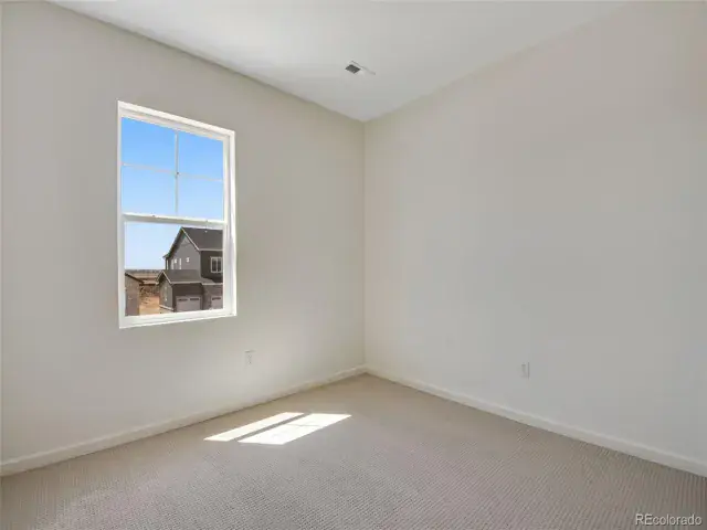 05092025233656 640 43