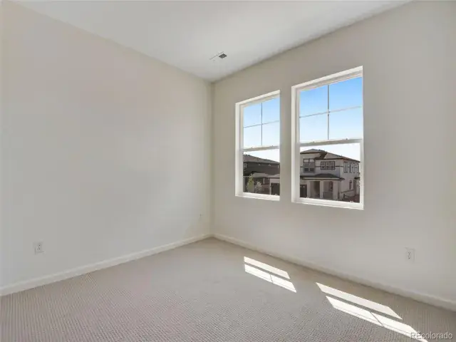 05092025233656 640 44