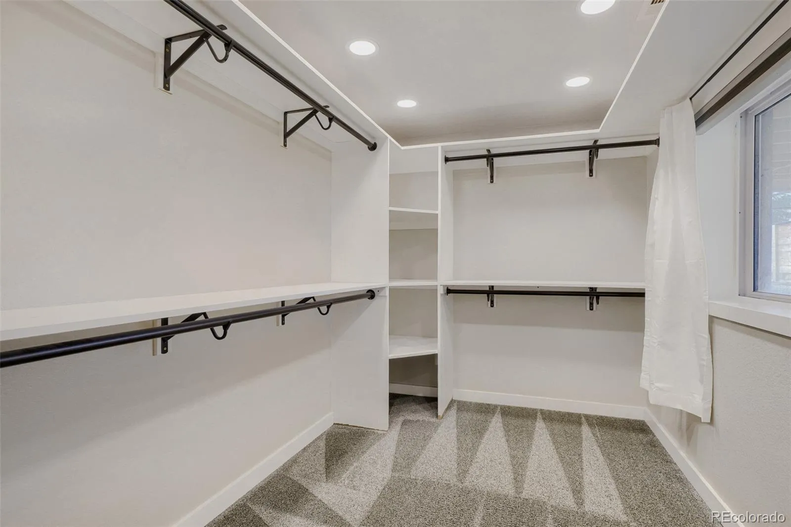 5171 S Buchanan Street Aurora CO 80016 MLS #REC7512128 05022026060418 1600 20