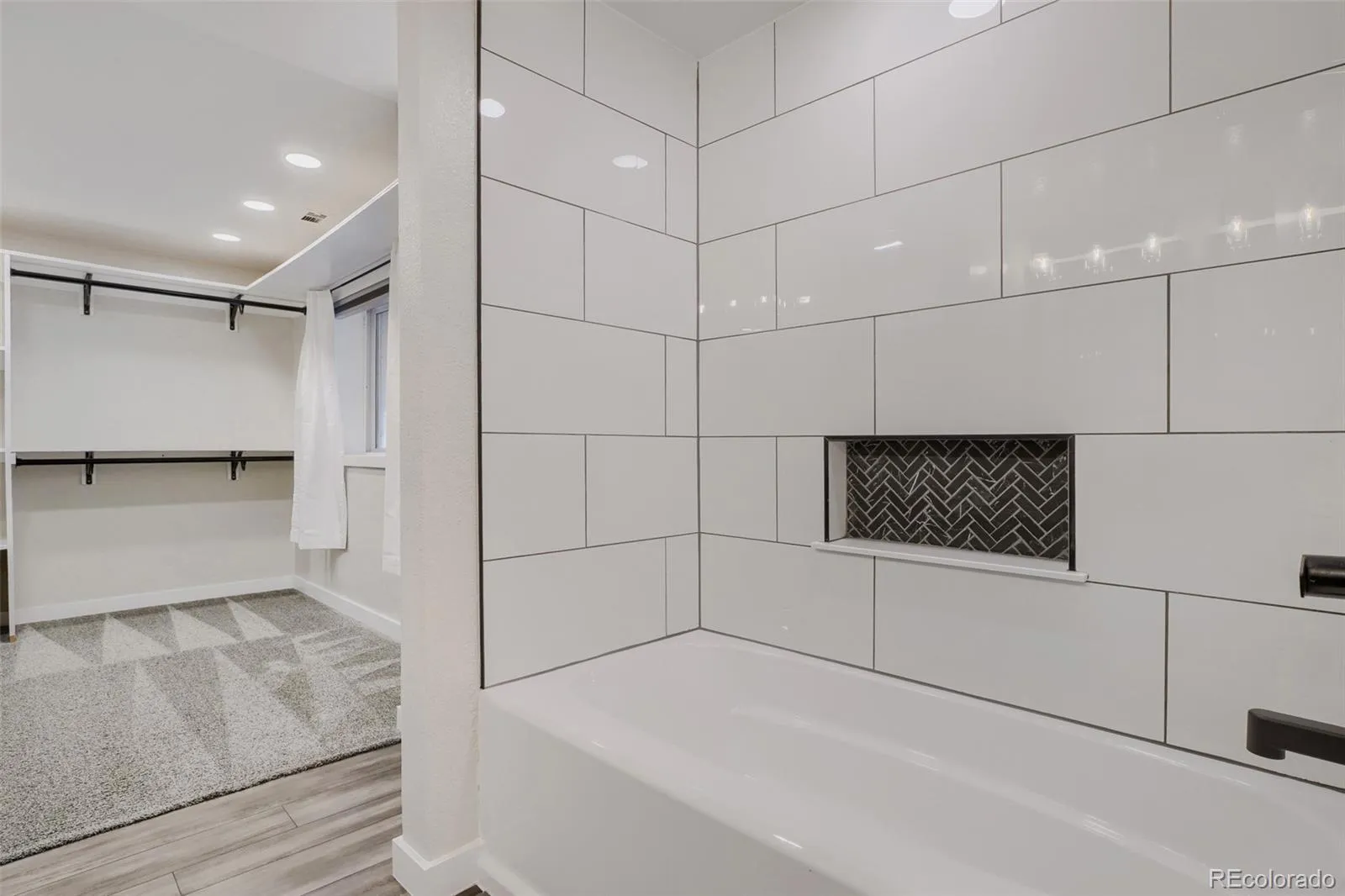 5171 S Buchanan Street Aurora CO 80016 MLS #REC7512128 05022026060418 1600 23