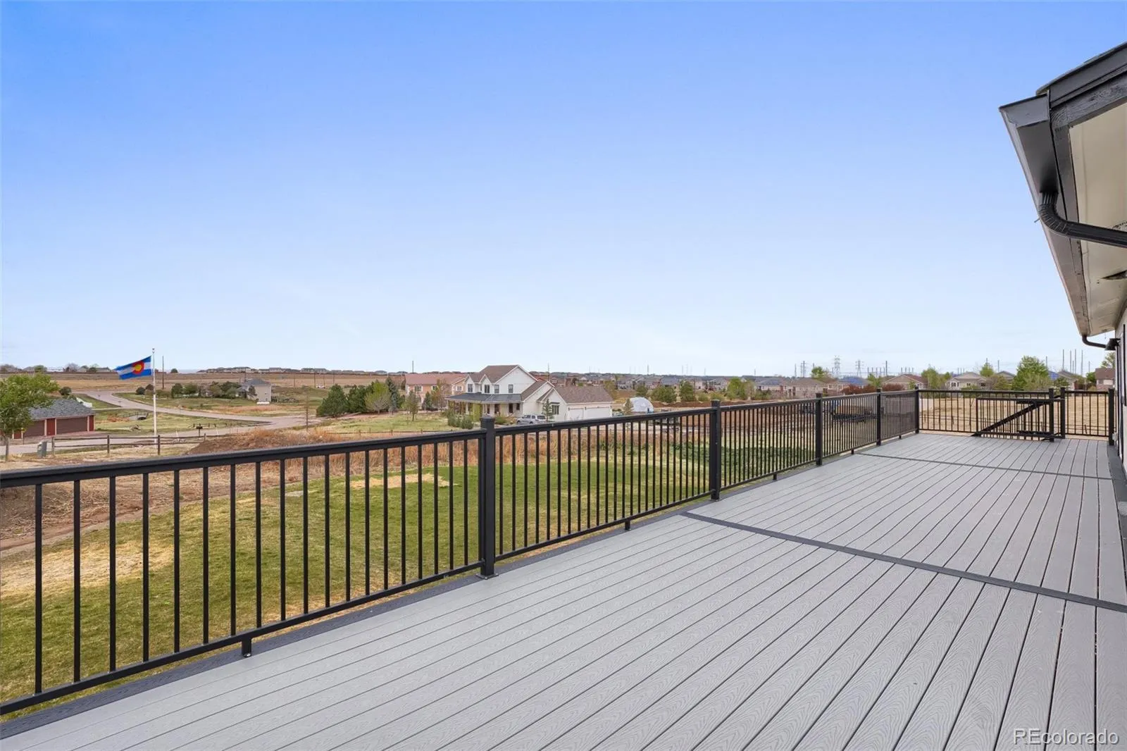 5171 S Buchanan Street Aurora CO 80016 MLS #REC7512128 05022026060418 1600 28