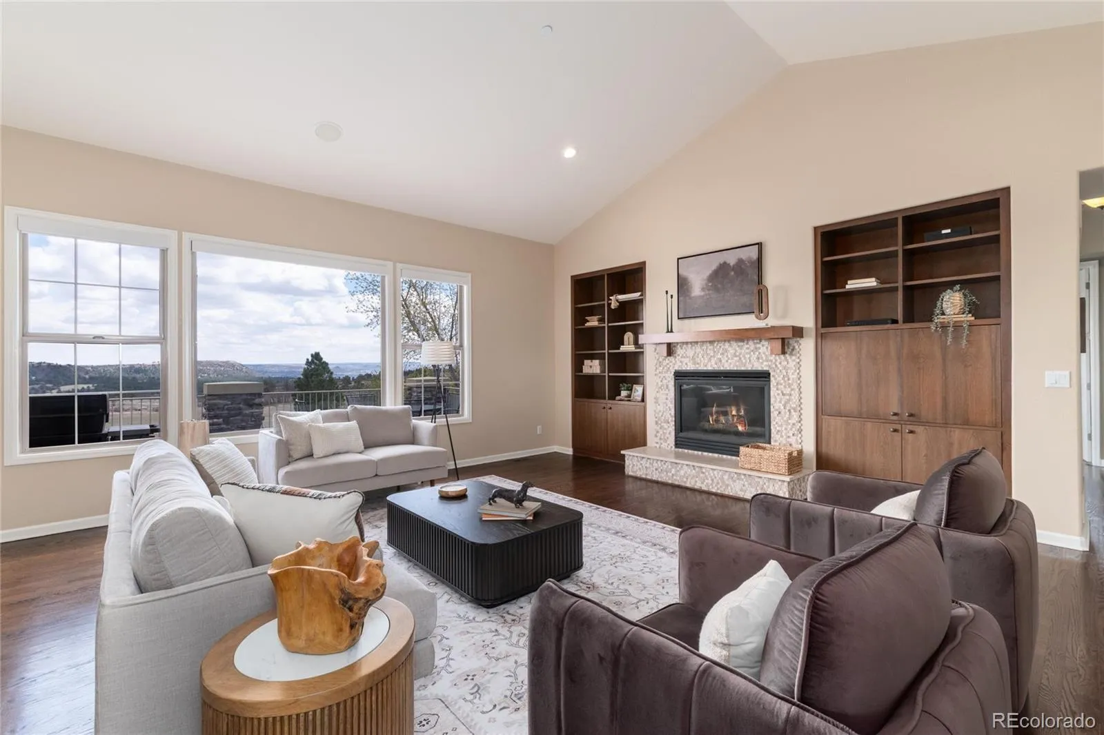 6250 Shavano Peak Way Castle Rock CO 80108 MLS #REC7512970 05052026042238 1600 4