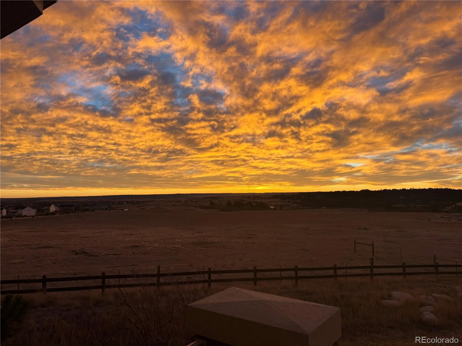 6250 Shavano Peak Way Castle Rock CO 80108 MLS #REC7512970 05052026042238 1600 40