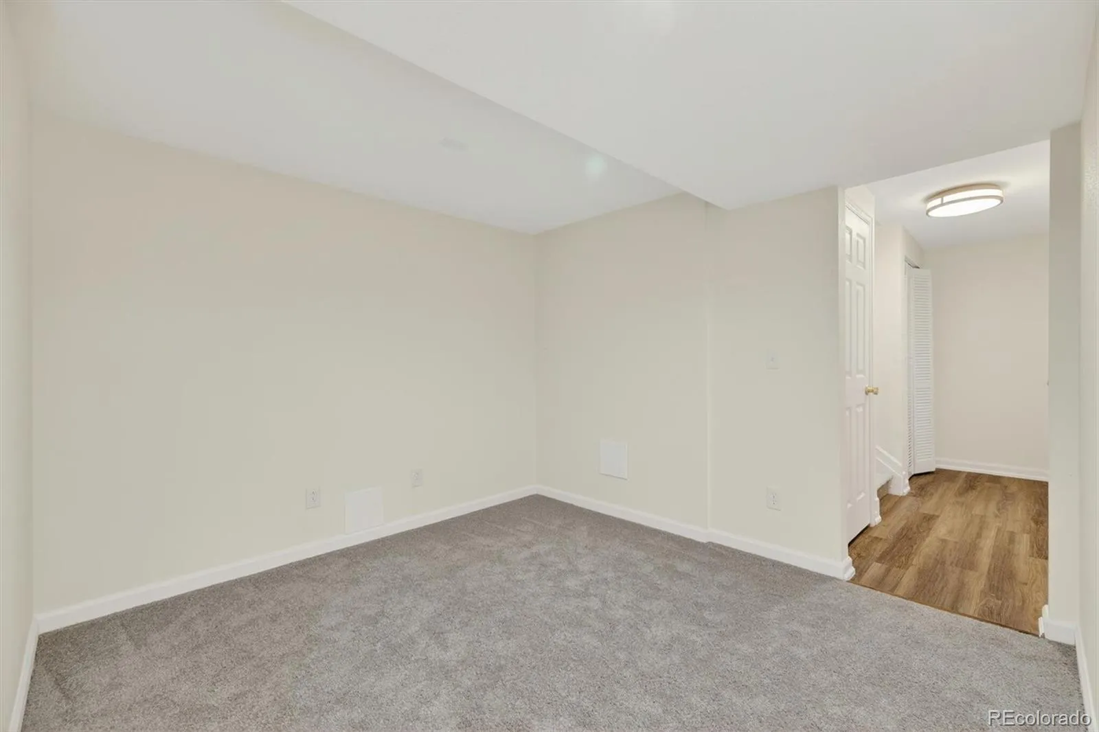 13611 E Evans Avenue Aurora CO 80014 MLS #REC7514946 05152026212148 1600 39