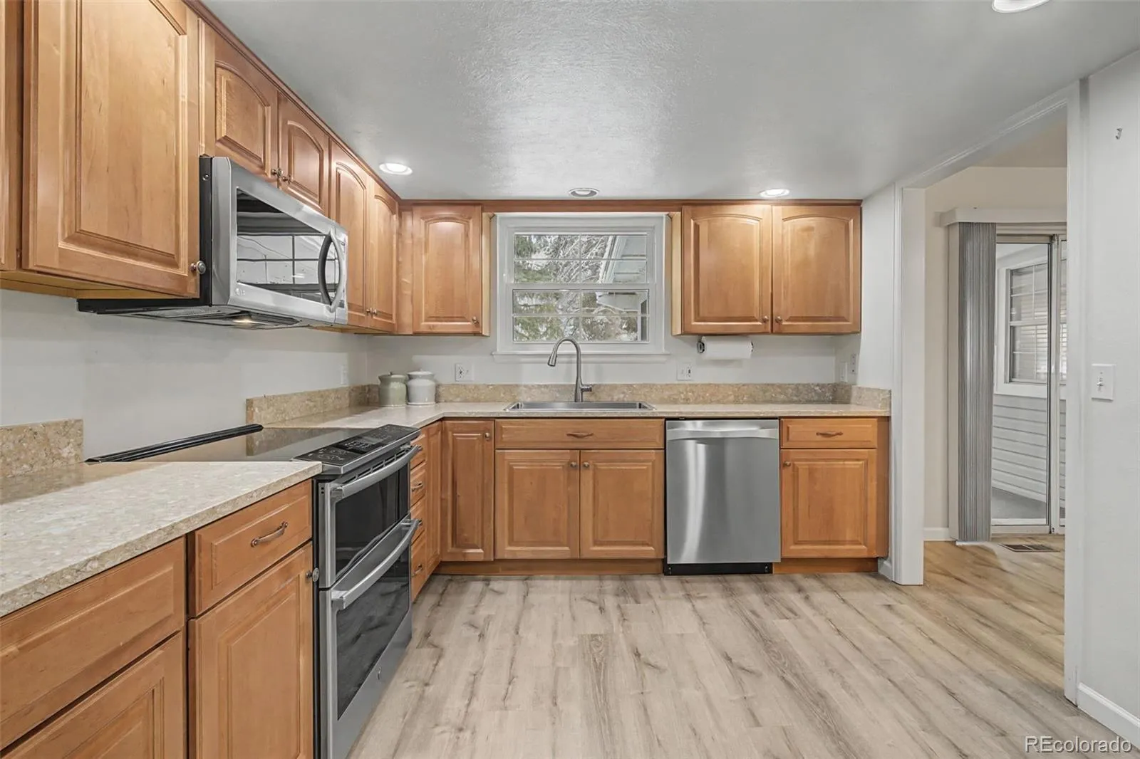 14305 E Marina Drive #B Aurora CO 80014 MLS #REC7515034 05222026215549 1600 10