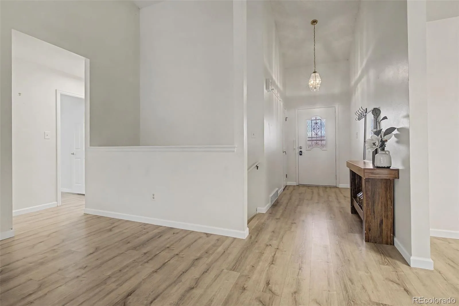 14305 E Marina Drive #B Aurora CO 80014 MLS #REC7515034 05222026215549 1600 4