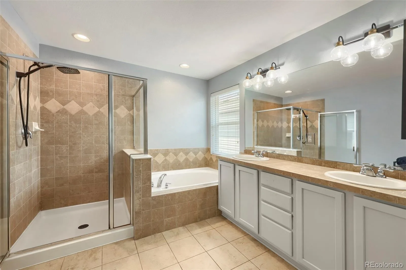 15655 E Kettle Place Englewood CO 80112 MLS #REC7515851 07092026130643 1600 12