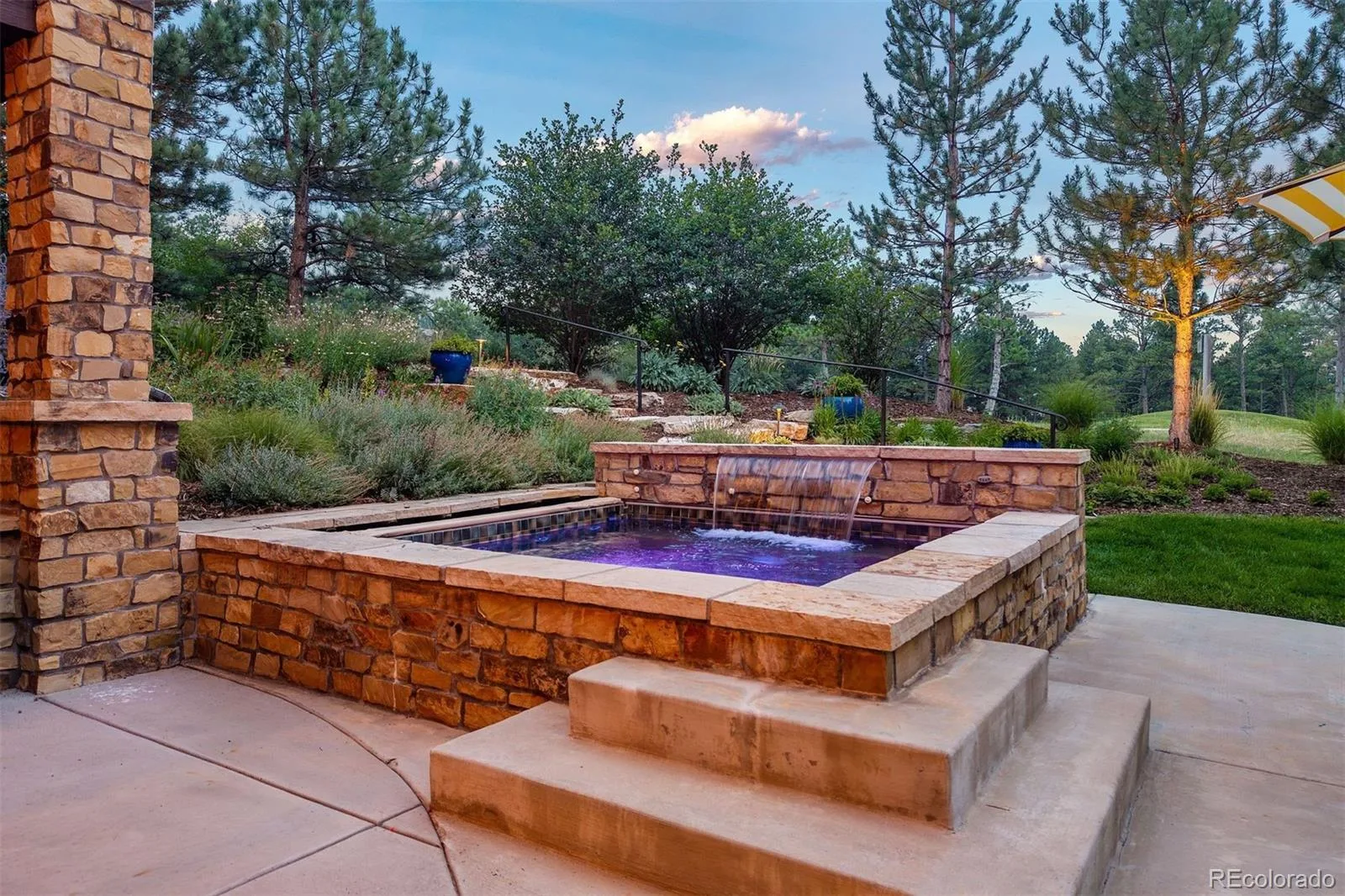 958 Westchester Circle Castle Rock CO 80108 | MLS #REC7526953 08152026013409 1600 10