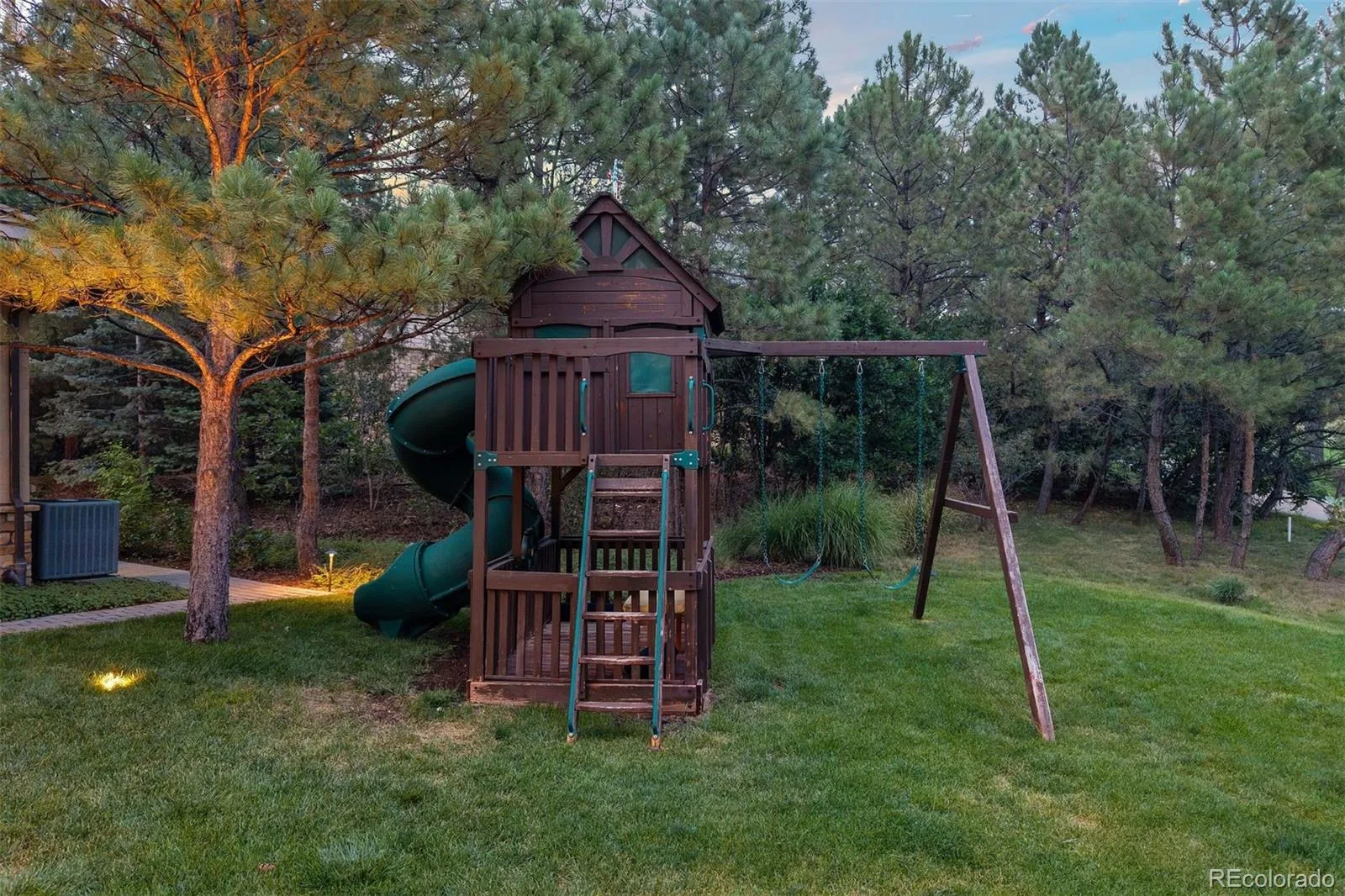 958 Westchester Circle Castle Rock CO 80108 | MLS #REC7526953 08152026013409 1600 11