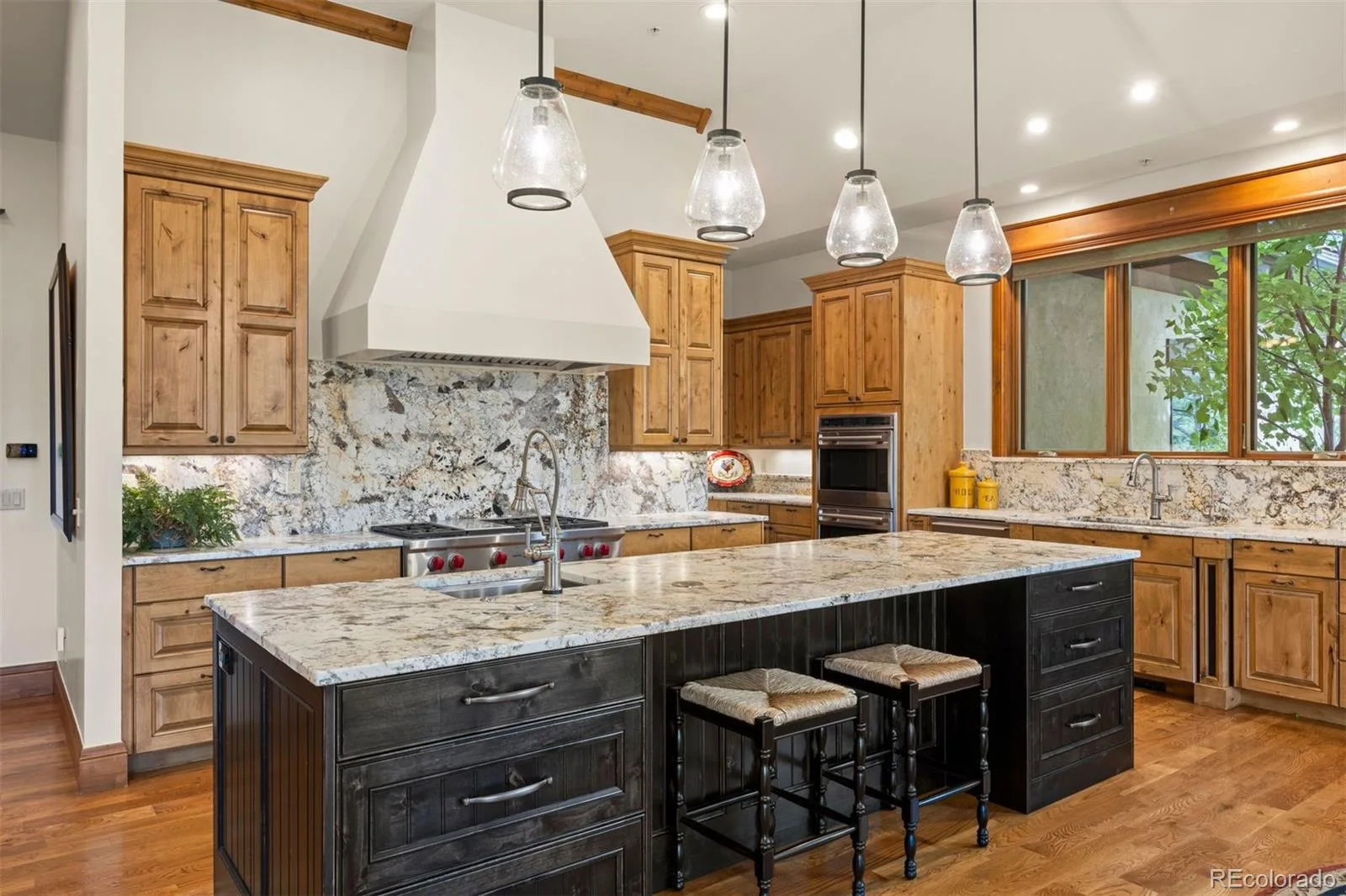 958 Westchester Circle Castle Rock CO 80108 | MLS #REC7526953 08152026013409 1600 19