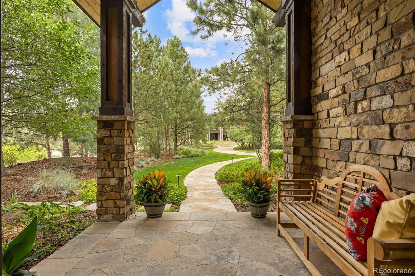 958 Westchester Circle Castle Rock CO 80108 | MLS #REC7526953 08152026013409 1600 49