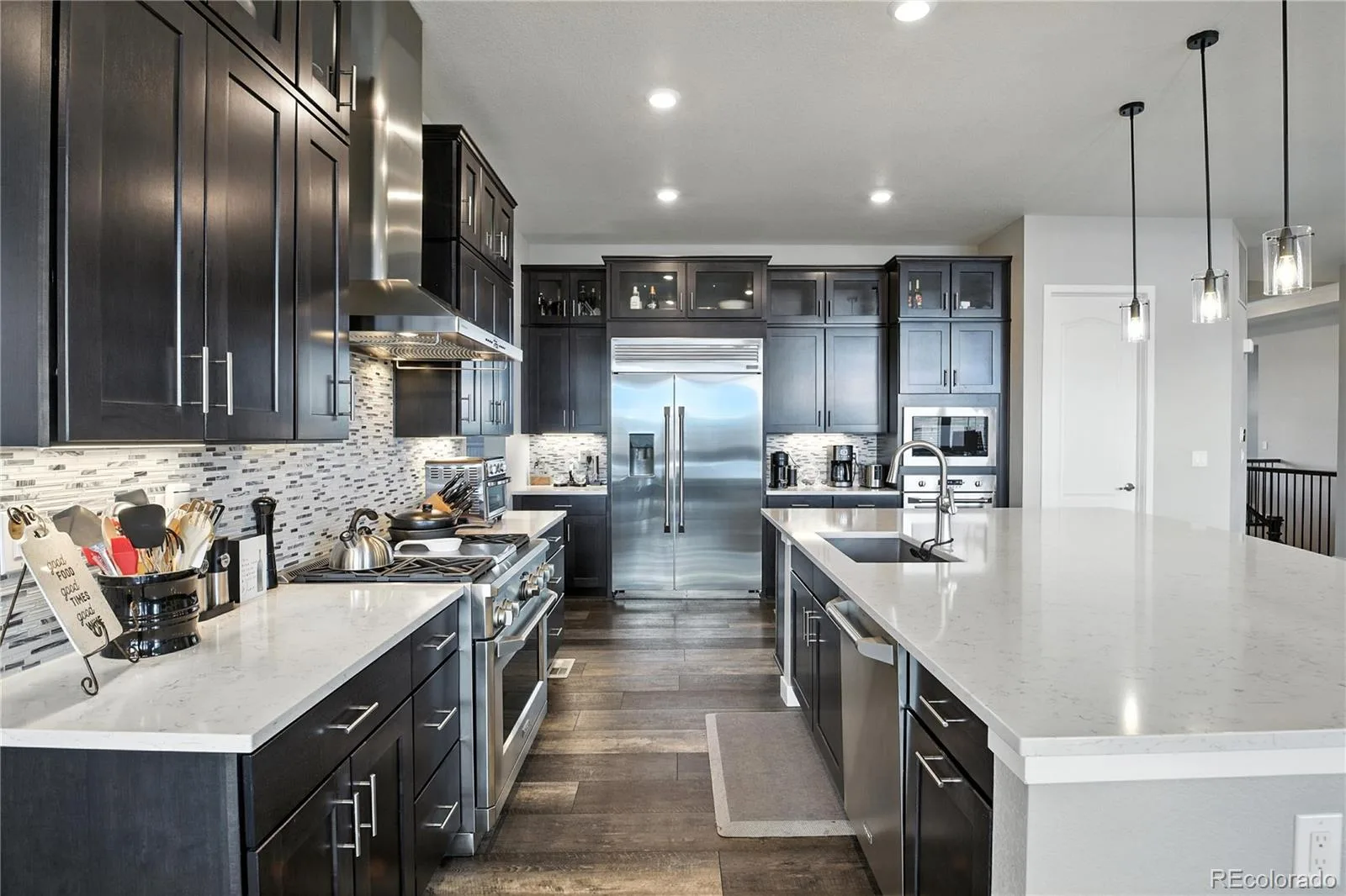 9538 Bear River Street Littleton CO 80125 | MLS #REC7528062 08292026005931 1600 24