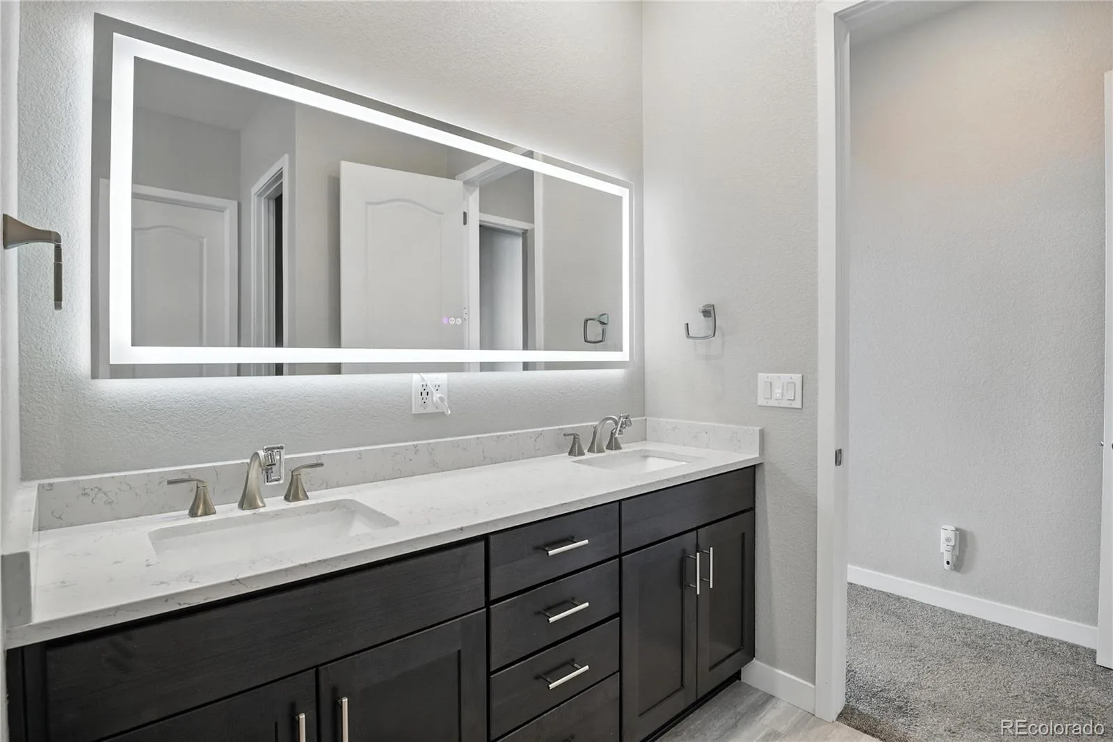 9538 Bear River Street Littleton CO 80125 | MLS #REC7528062 08292026005931 1600 29