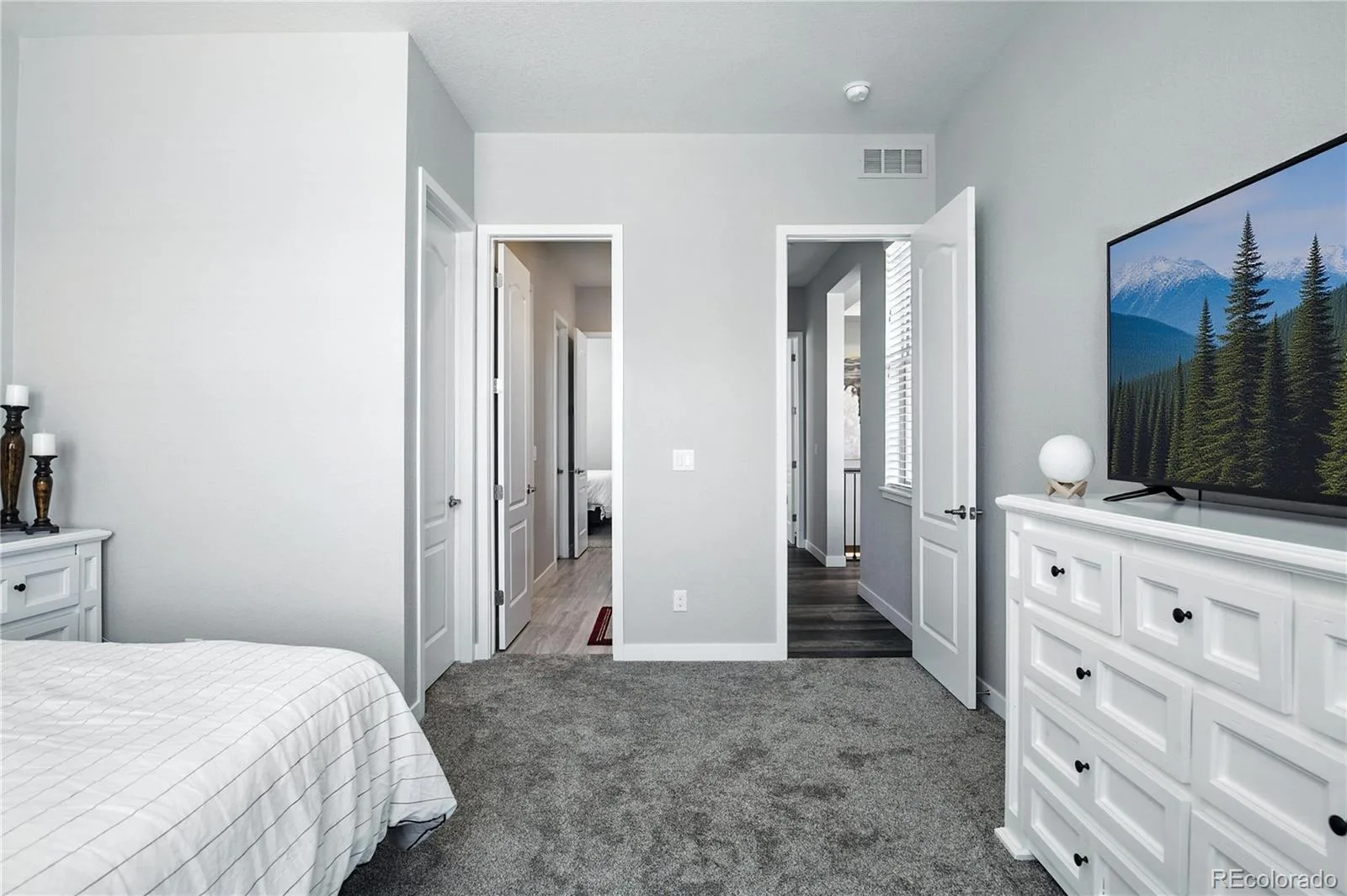 9538 Bear River Street Littleton CO 80125 | MLS #REC7528062 08292026005931 1600 34